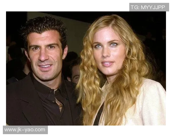 足球明星艾利的妻子揭秘她的生活与支持背后的故事